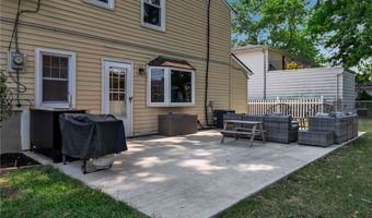 60 Fairways Blvd, Amherst, NY 14221