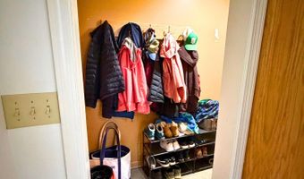 162 E Broadway Ext, Bangor, ME 04401