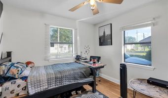 1012 CENTER St, Arabi, LA 70032
