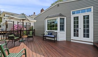 18 East St, Beverly, MA 01915