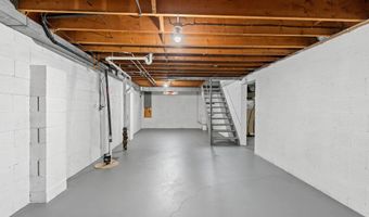 822 W FRANCES St, Appleton, WI 54914