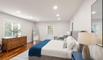 7324 AUBURN St, Annandale, VA 22003