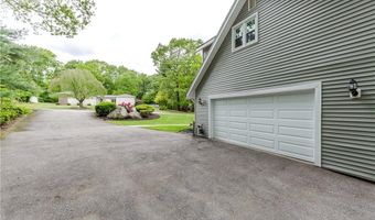3 Blue Spruce Dr, Coventry, RI 02816