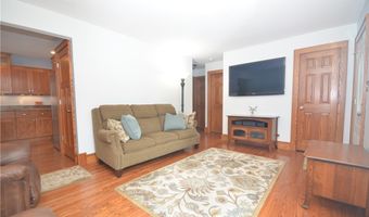 759 Tallkron Dr, Akron, OH 44305