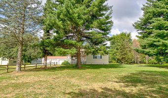 9905 52nd Ave, Allendale, MI 49401