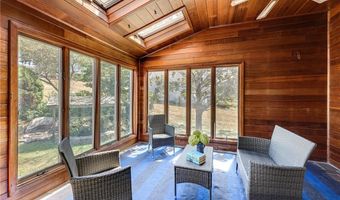 22 JH Dwyer Dr, Middletown, RI 02842