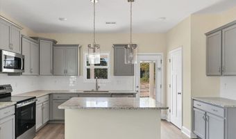 1677 Reservation Rd, Aberdeen, NC 28315