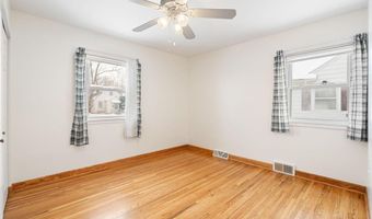 611 11th St SW, Austin, MN 55912