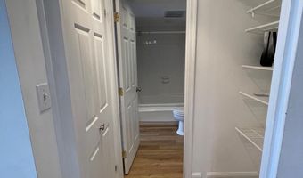 2111 WISCONSIN Ave NW 404, Washington, DC 20007