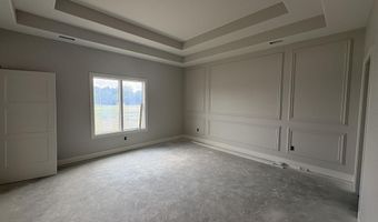 2220 Golfview Dr, Auburn, IN 46706