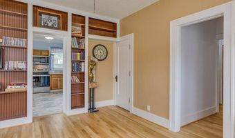 411 N B St, Arkansas City, KS 67005