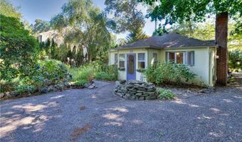 47 Wake Robin Trl, Narragansett, RI 02874