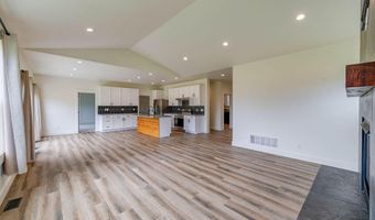 36 COLUMBINE St, Alpine, WY 83128