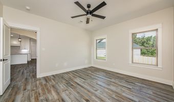 100 Michael Dr, Beebe, AR 72012