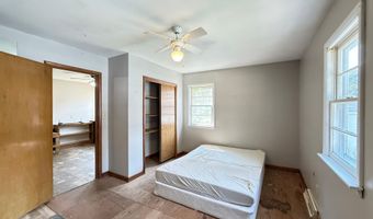 36 E Ronning Ave, Appleton, MN 56208