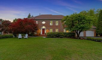 9908 KENTSDALE Dr, Potomac, MD 20854