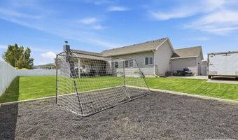 5523 Lakefield Cir, Ammon, ID 83406