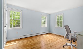 6 Winterberry Dr, Amherst, NH 03031