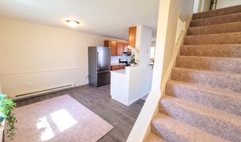 2 Inverness Ln, Middletown, CT 06457