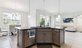 5653 DEL CORONADO Dr, Apollo Beach, FL 33572