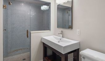 19 Sherwood Dr, Westport, CT 06880
