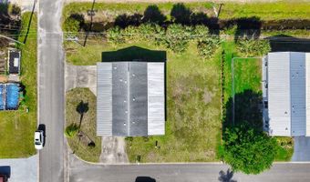 1201 Chipewa Dr, Barefoot Bay, FL 32976