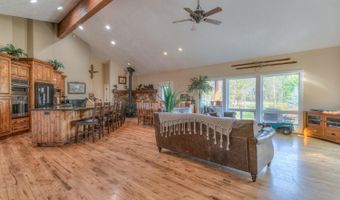 56081 Snow Goose Ct, Bend, OR 97707