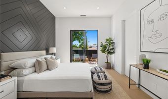 5945 Hesperia Ave, Encino, CA 91316