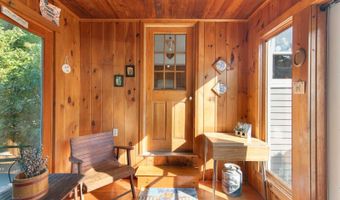 1089 Marlboro Rd, Brattleboro, VT 05301