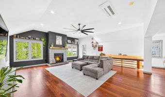 12 Fernwood Rd, Billerica, MA 01821