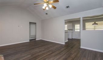 303 Shirley Dr, Alvarado, TX 76009
