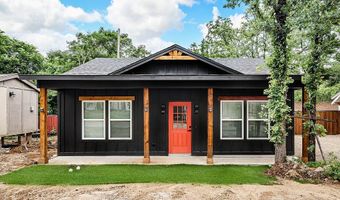 90 Live Oak St, Alvarado, TX 76009