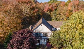 1301 Stony Ln, North Kingstown, RI 02852