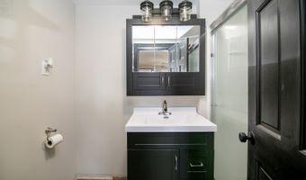 205 W 5th St, Aroma Park, IL 60910