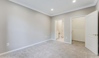20901 CEDARPOST Sq 101, Ashburn, VA 20147