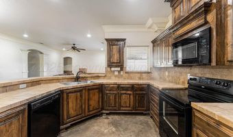 8109 KNOXVILLE Dr, Amarillo, TX 79118