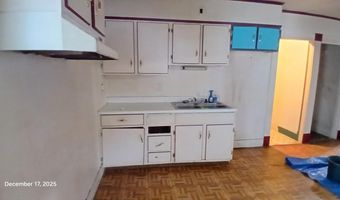 12 Pleasant St, Barre, VT 05641
