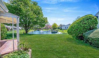 47 Harbor N, Amityville, NY 11701
