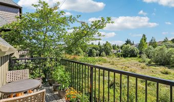 881 NE WHEELOCK Pl, Beaverton, OR 97006