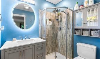 4 Saturn Ct, Alloway, NJ 07422