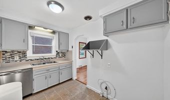 9006 Quandt Ave, Allen Park, MI 48101