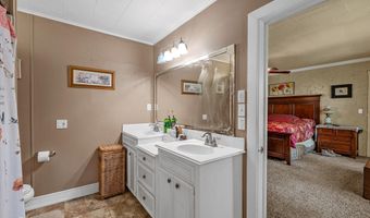 331 Gray St, Belcher, LA 71004