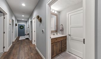 570 Linden Dr 316, Arnolds Park, IA 51331
