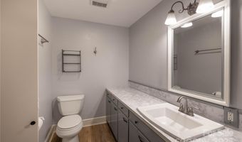 80 Pine St, Badin, NC 28009