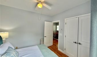 18 Carey St, Newport, RI 02840