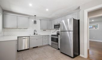 721 W Narroway St, Benton, AR 72019