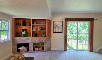 398 N Chillicothe Rd, Aurora, OH 44202