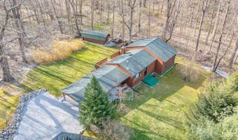 44 Lake Pochung Rd, Alloway, NJ 07461