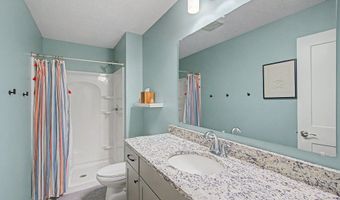 6694 Lakeview Cir NE, Albertville, MN 55301