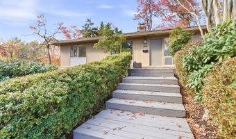 4024 IVA Ln, Annandale, VA 22003